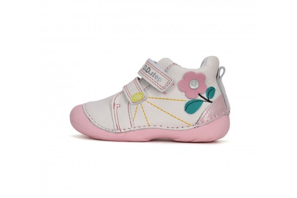 Balti batai 19-24 d. S015-41540 Balti batai 19-24 d. S015-41540